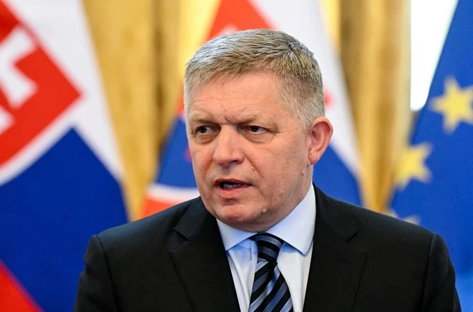 Фицо: Словакия не отправит солдат на Украину при гарантиях безопасности