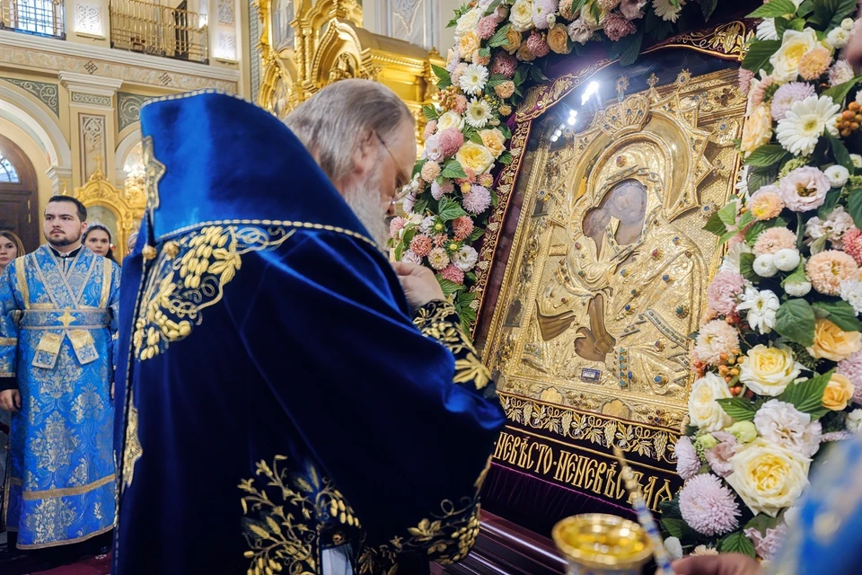 В кафедральном соборе Ростова прошло всенощное бдение. Фото: Ростовская-на-Дону епархия.