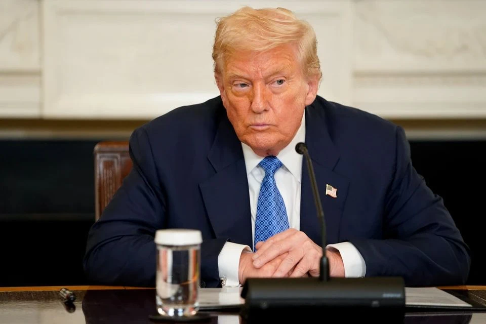 Трамп обвинил Россию в якобы оттягивании решения по конфликту на Украине