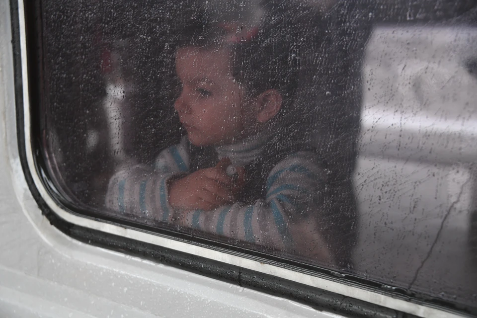 В базу украинского "Миротворца" внесли девочку, несколько раз въехавшую с родителями в ЛНР