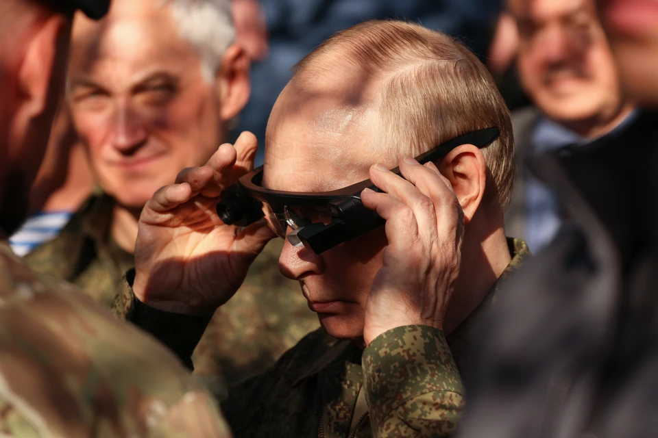 Путин посетил полигон, где прошли стратегические учения "Запад-2025". Фото: Михаил Метцель/ТАСС