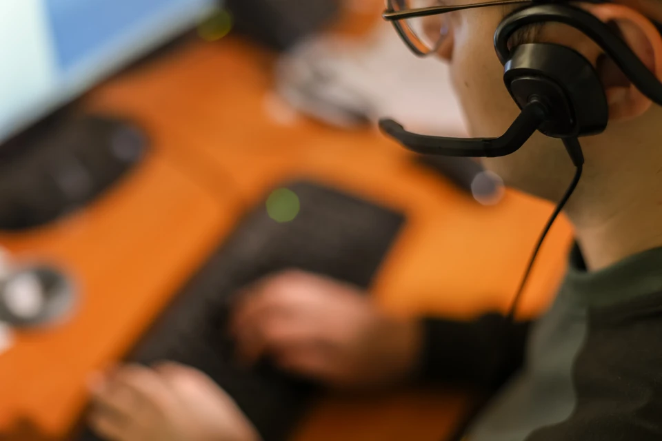 Нижегородский пенсионер отдал мошенникам 1,6 млн рублей для декларирования.