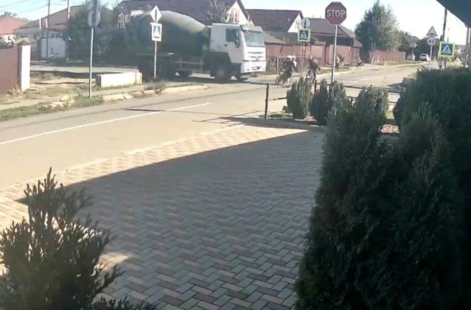 После аварии с бетономешалкой на Ставрополье скончался подросток. Фото: Госавтоинспекция Ставрополья