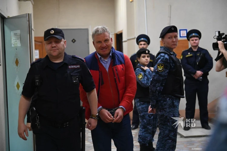 Миллиардера Алексея Боброва, обвиняемого в мошенничестве, отправили в СИЗО