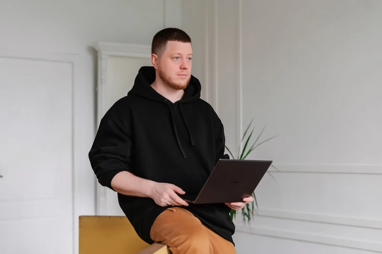 Один ИИ вместо армии копирайтеров: как современные технологию меняют SEO - индустрию