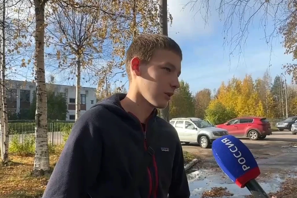 К счастью, до приезда правоохранителей злоумышленника успели скрутить храбрые студенты. Фото: кадр из видео 29.ru