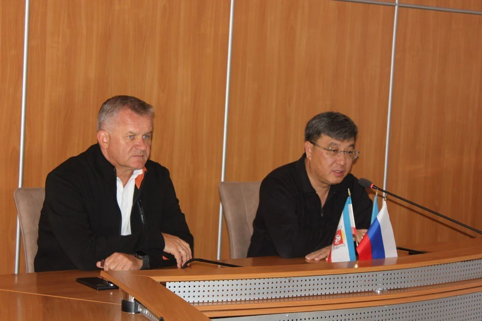 В Феодосии обсудили благоустройство набережной. Фото: Владимир Ким/Tg