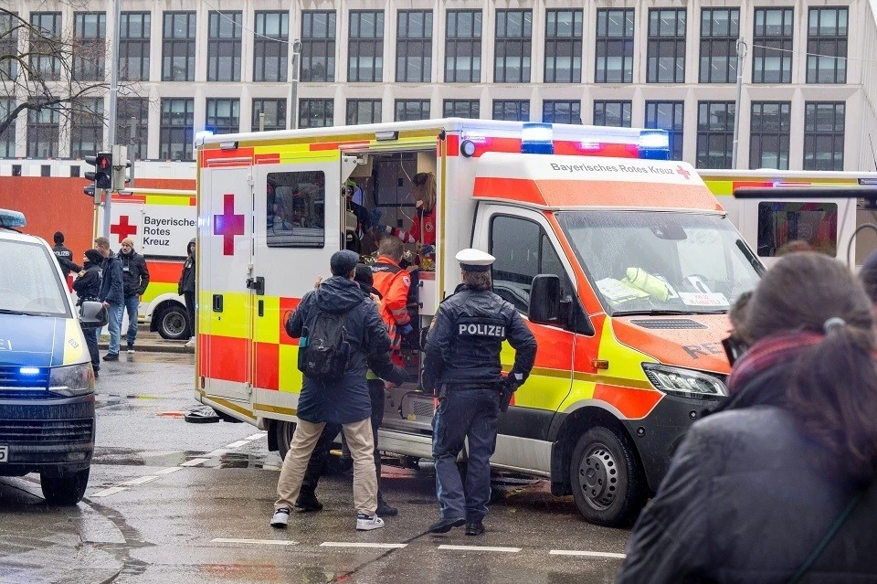 DM: В Германии во время циркового шоу разбилась воздушная гимнастка