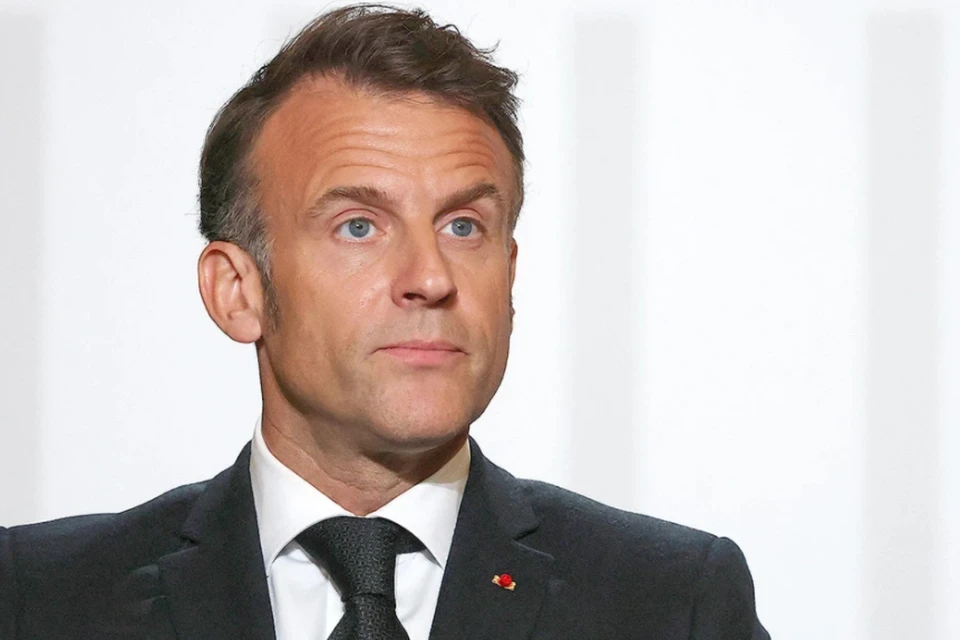 Politico: крах Макрона ослабляет всю Европу
