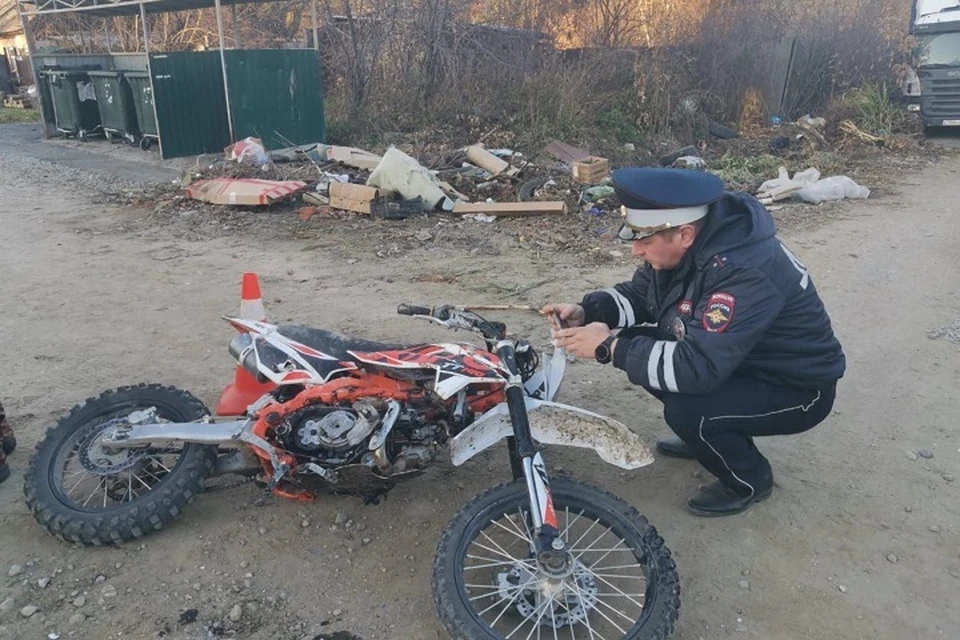 В момент ДТП подросток находился в мотошлеме. Фото: Госавтоинспекция Свердловской области