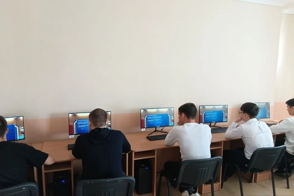 Школьники ДНР приняли участие во всероссийской викторине «История будущего». Фото: Министерство образования и науки ДНР