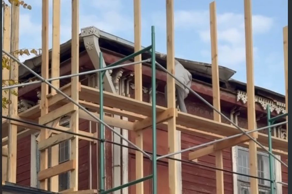 Реставрация Летнего клуба Дворянского собрания привлекла внимание жителей Рязани.