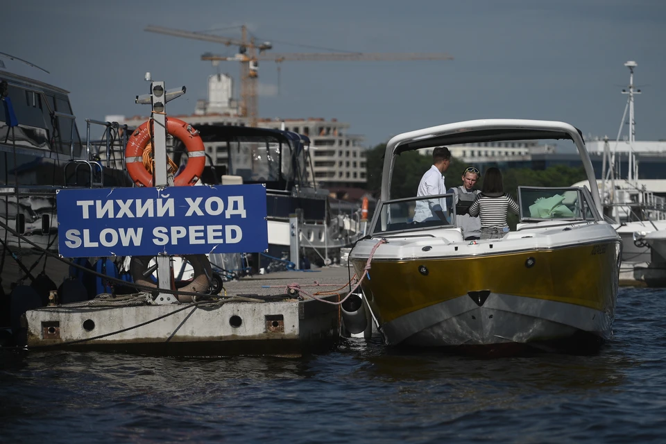В Петербурге будут судить капитана катера за смерть пассажира.