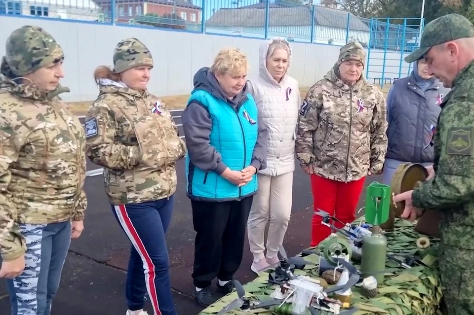 Саперы провели с жителями Белгородской области занятия по военной подготовке