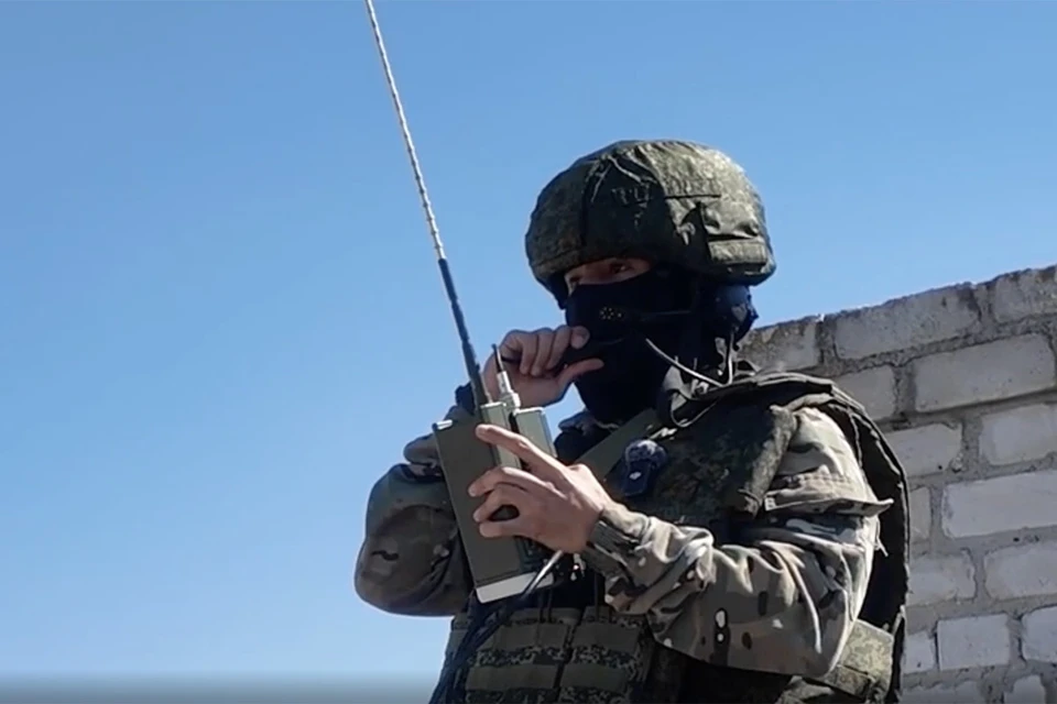 В Минобороны России показали боевую работу штучного специалиста - передового авианаводчика Новороссийского соединения ВДВ