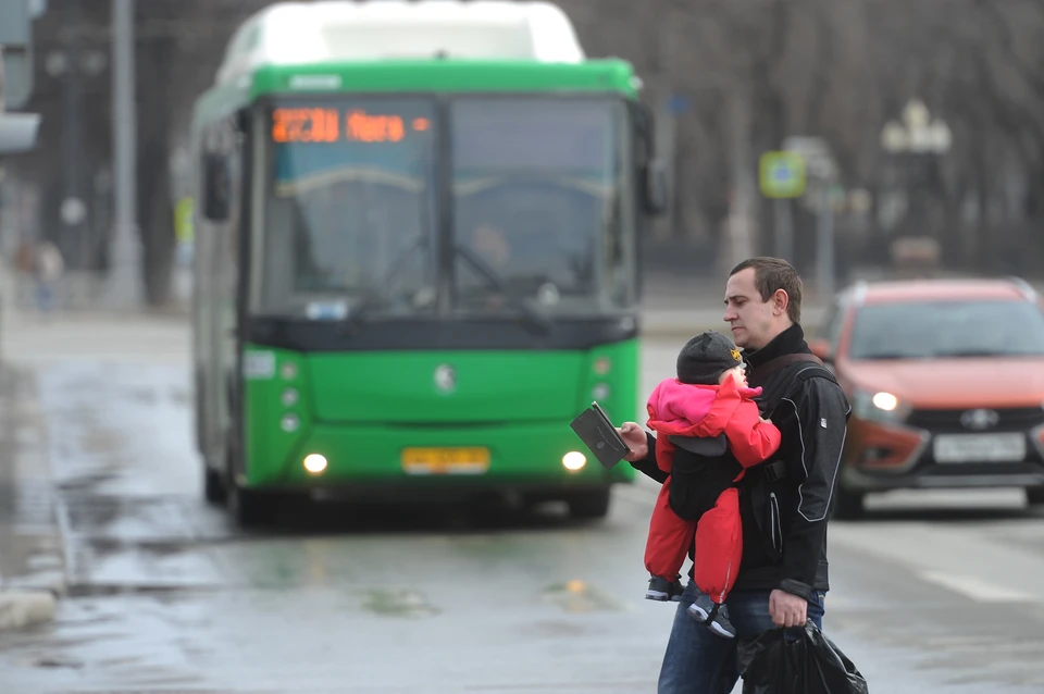 Более 3,5 тысяч нижегородских отцов находятся в декретном отпуске в 2025 году.