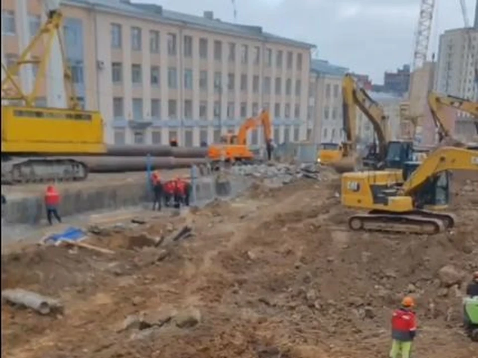 На площади Свободы начали рыть котлованы для тоннелепроходческих щитов метро. ФОТО: группа «Метро НН – Наше. Новое».