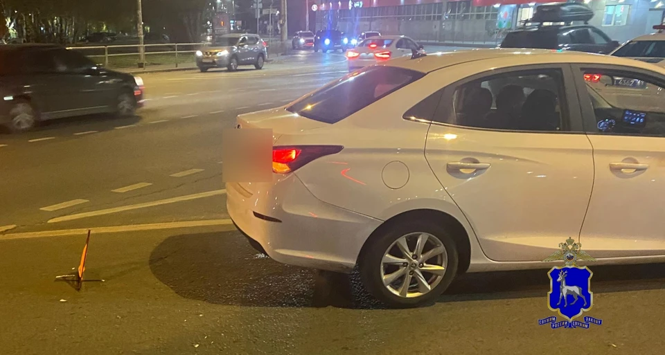 В настоящее время сотрудники полиции выясняют все обстоятельства ДТП. Фото:ГУ МВД по Самарской области