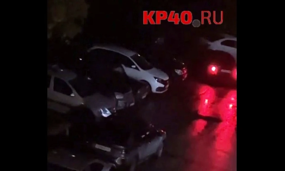 Полиция установила виновника ДТП с четырьмя поврежденными автомобилями в Калуге.