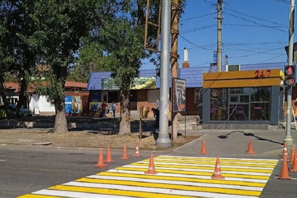В городе на постоянной основе ведут работы по содержанию улично-дорожной сети. Фото: ТГ/Кольцов