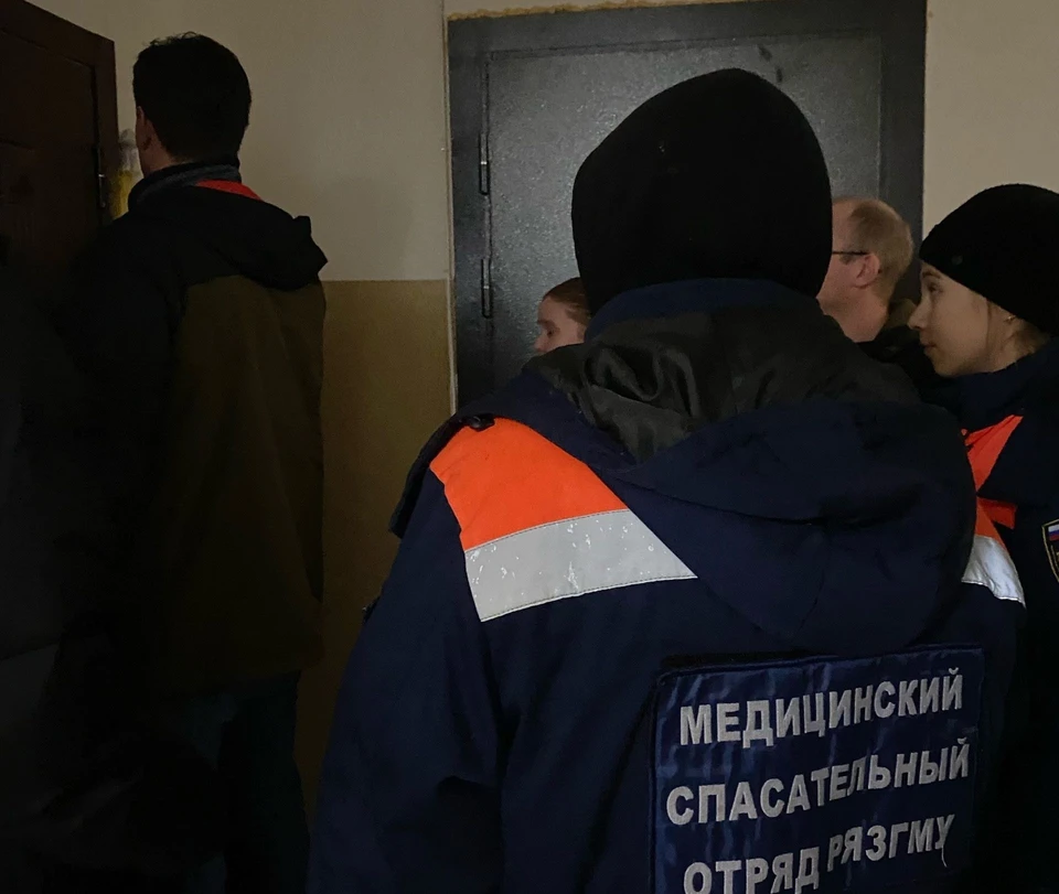 Запертого в квартире семилетнего ребенка спасли в Рязани