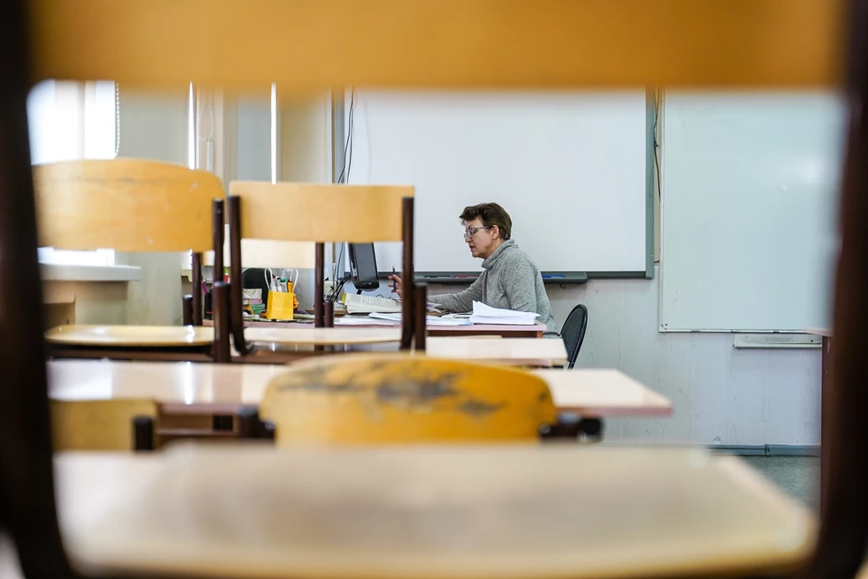 Кроме того, руководитель незаконно назначила себе стимулирующую выплату.