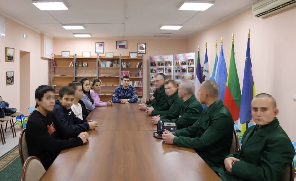 Школьники из Канска посмотрели на быт осужденных сверстников. Фото: ГУФСИН по краю