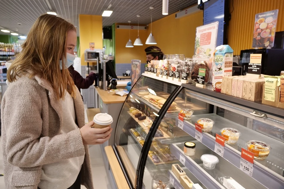 Врач-диетолог объяснила, как правильно выбирать готовые блюда в магазинах.