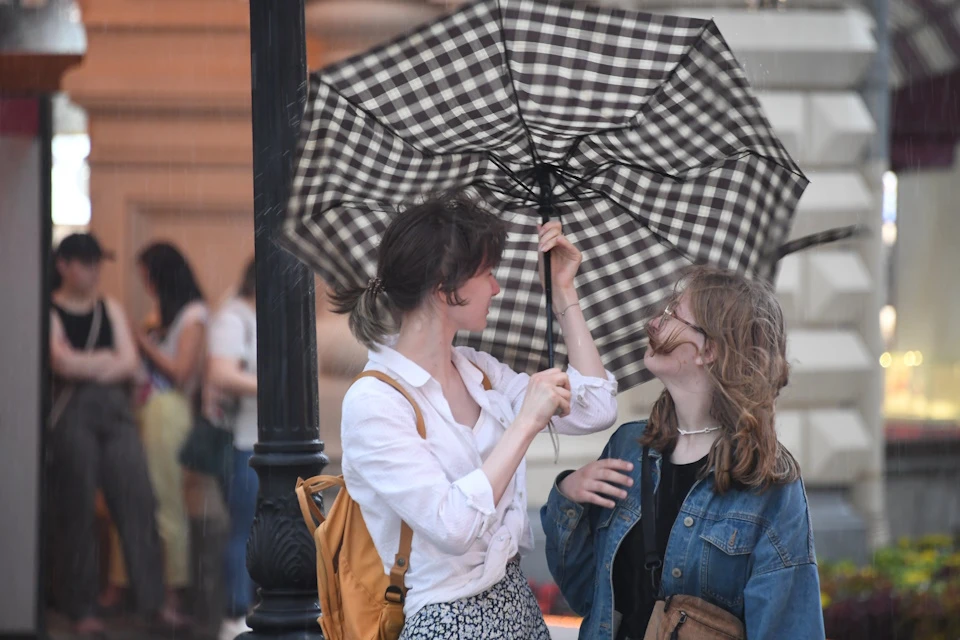 Спасатели Херсонской области предупреждают о дождях и граде 24 октября