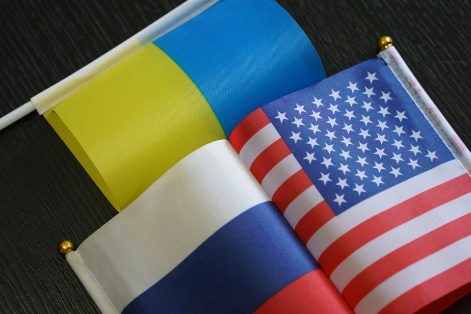 Уитэкер сообщил, что США якобы будут оказывать влияние на Путина и Зеленского для достижения мира