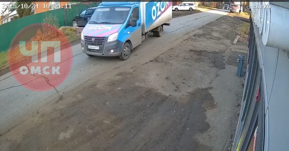 Фото: скриншот видео телеграм-канала «ЧП Омск»