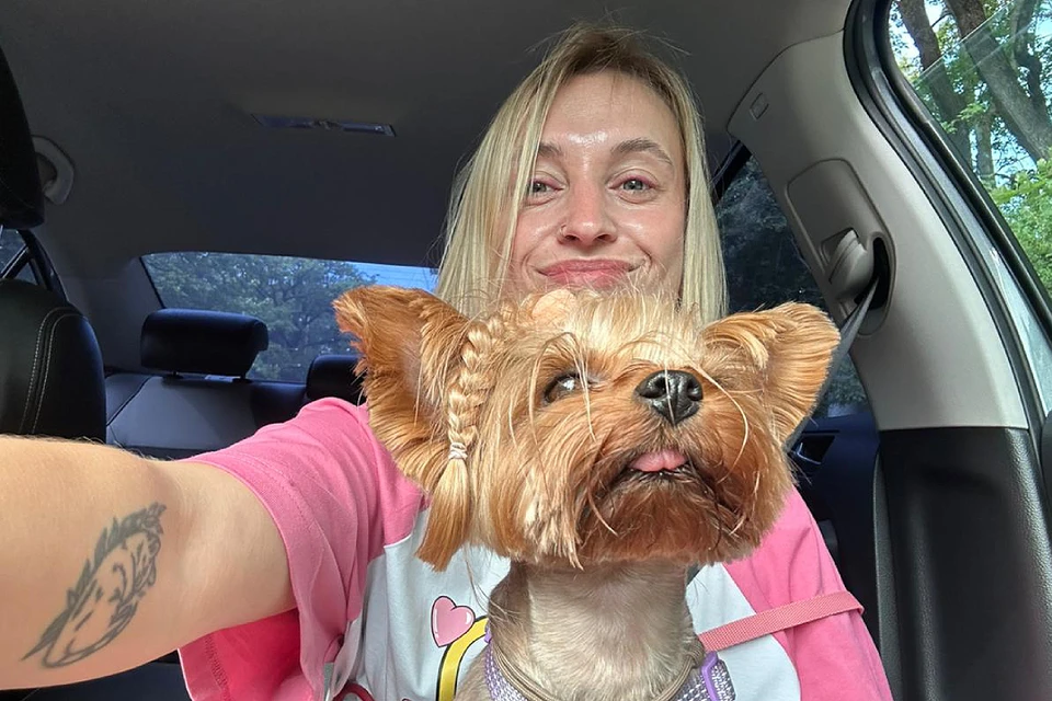 Анастасия променяла офис на общение с собаками. Фото: предоставлено "КП".