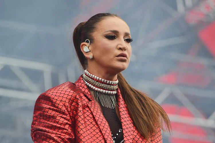 Как Бузовой, Галич и Самойловой подтвердить свою невиновность в скандале со взломанными аккаунтами: совет дал звездный адвокат Жорин