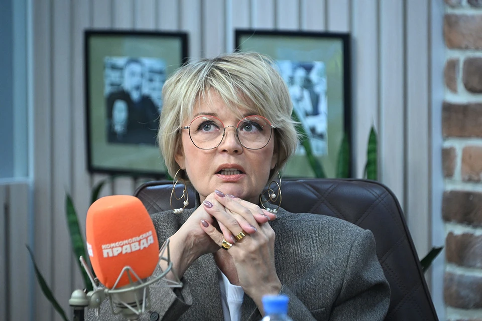 Юлия Меньшова рассказала, как её уговаривали разрешить название фильма её легендарного отца Владимира Меньшова.