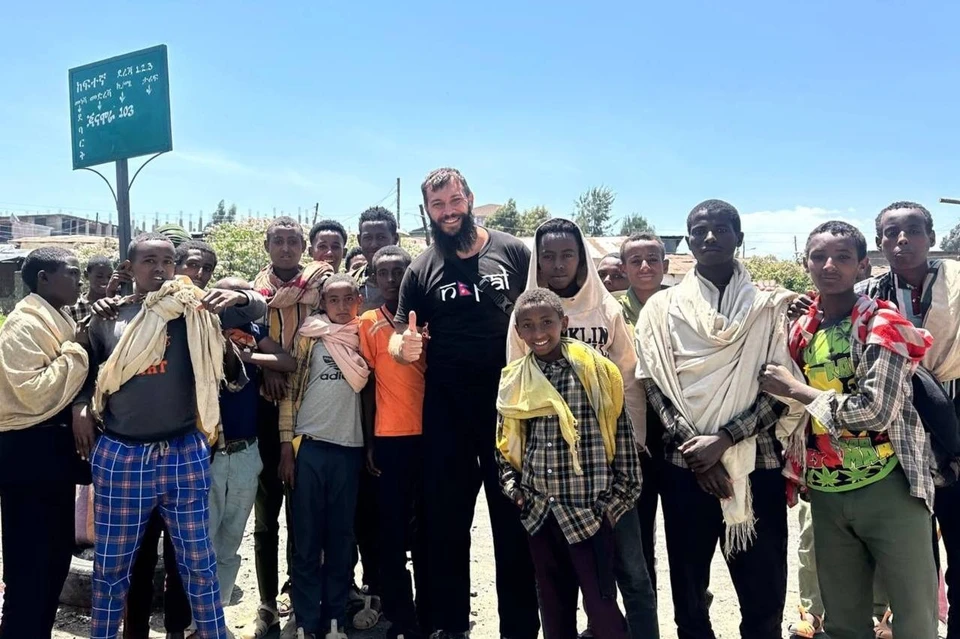 Александр вместе со своей девушкой Марией пробыли в Африке больше трех месяцев. Фото: личная страница Александра в соцсетях