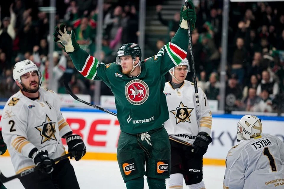 В середине первого периода матча «Ак Барс» открыл счет. Фото: ХК «Ак Барс»