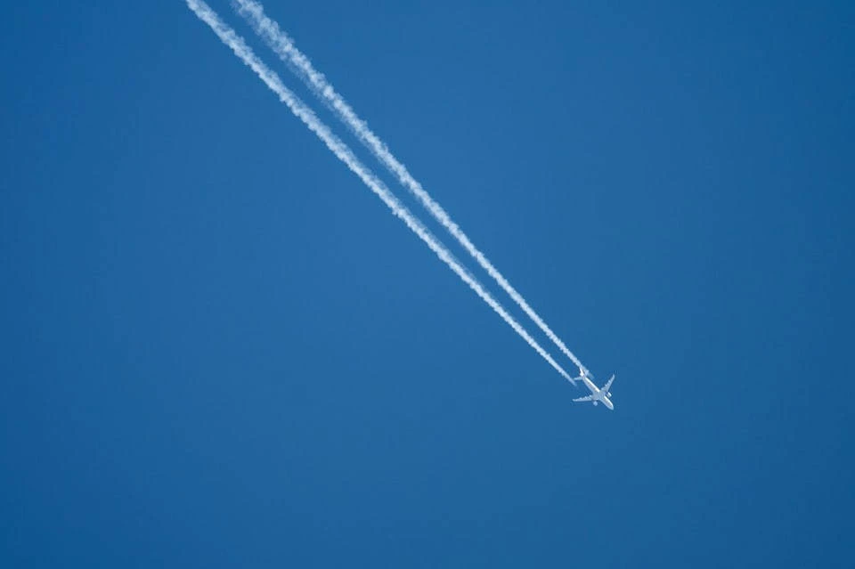 AP: самолет с 12 пассажирами потерпел крушение в Кении