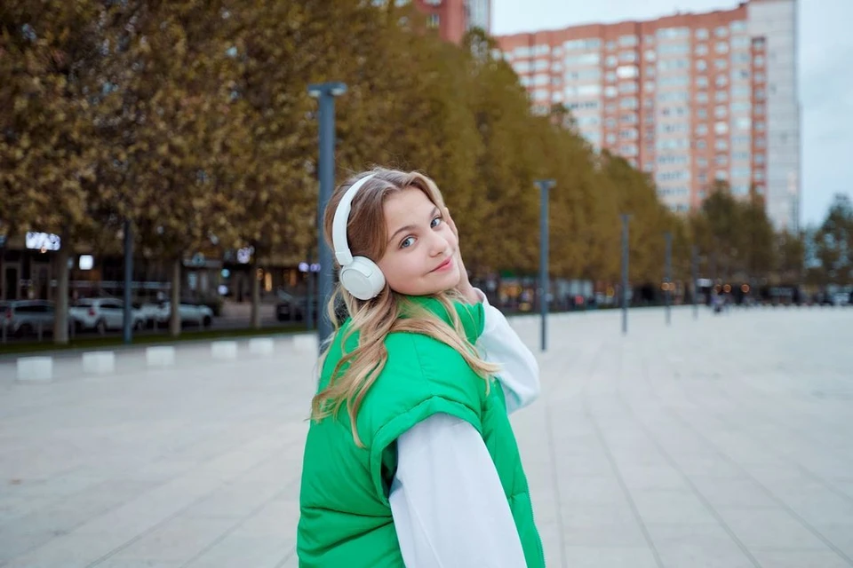 Мода на ретро дошла до наушников: петербуржцы переходят на полноразмерные модели. Фото: пресс-служба ПАО «МегаФон».