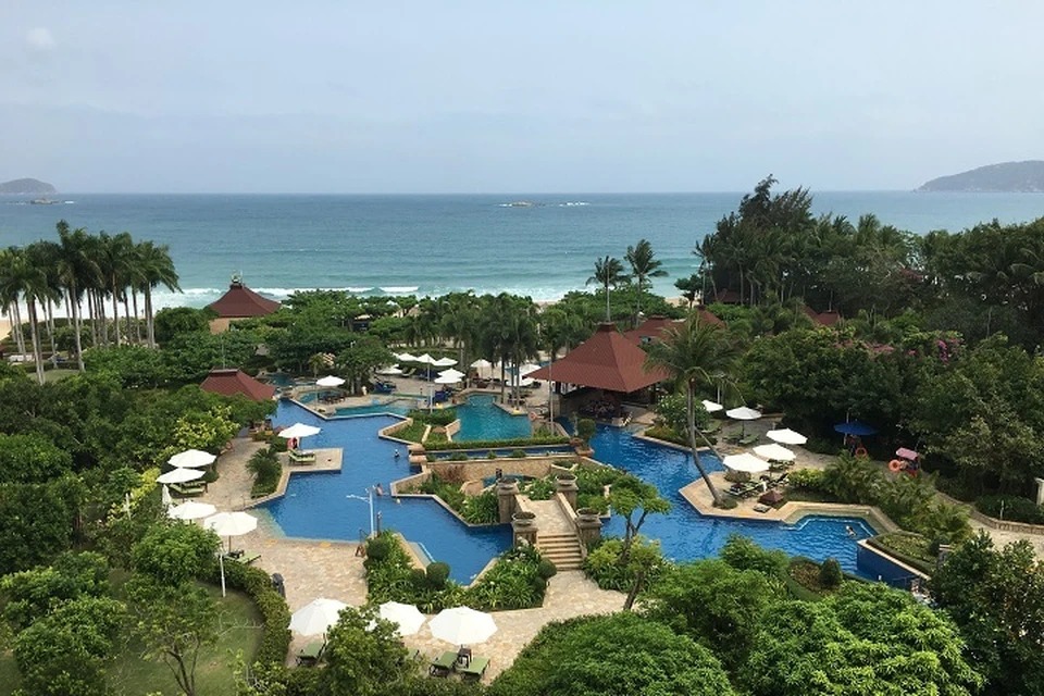 В последнее время среди татарстанцев все больше набирают популярность полеты в Китай, в частности на курорт Хайнань.