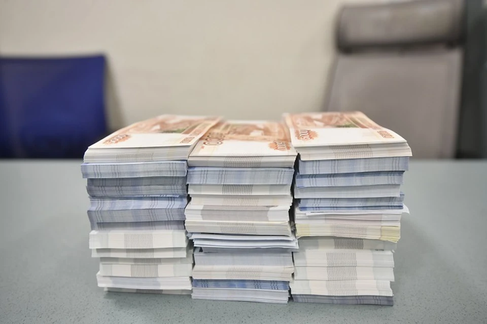 У госслужащего было уже свыше 12,5 млн рублей долгов.