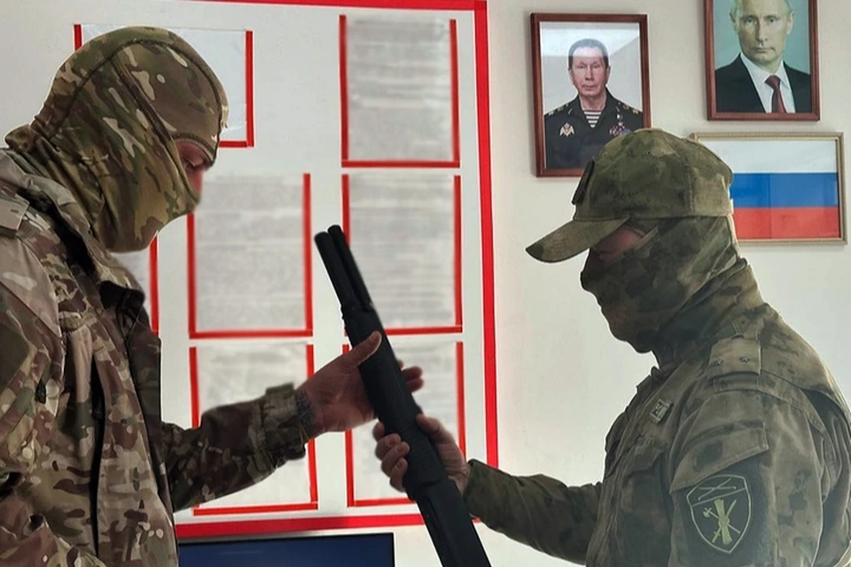 20 ружей и карабинов получат военнослужащие от владельцев гражданского оружия. Фото: управлении Росгвардии по Запорожской области