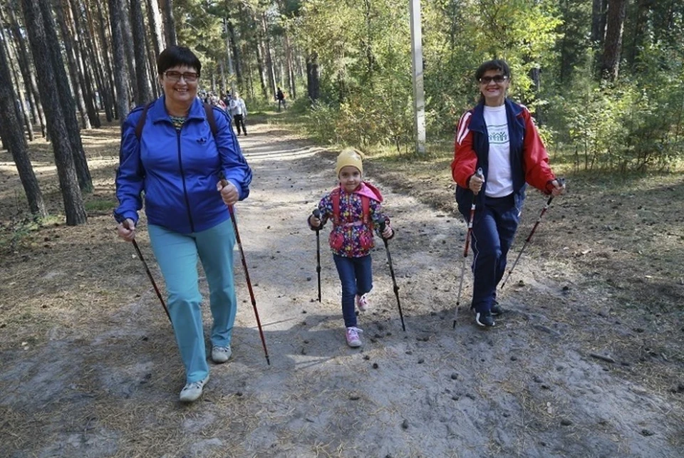 Везде, где появляются оборудованные пешеходные тропы, велосипедные дорожки, удобные площадки, появляются люди, использующие их.