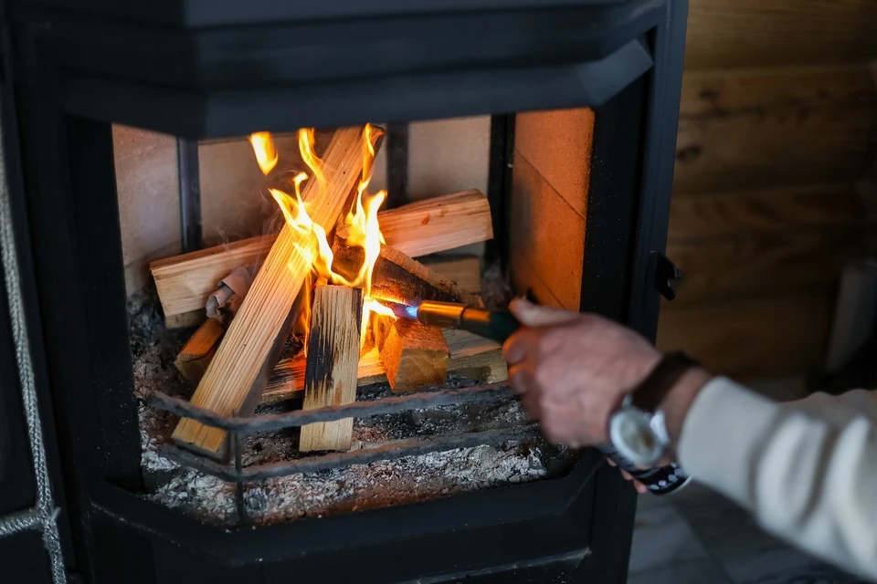 Важно контролировать состояние печей и дымоходов.