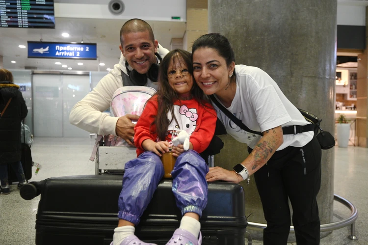 Врач девочки «с маской Бэтмена» рассказала, как ее новая болезнь может сказаться на восстановлении лица