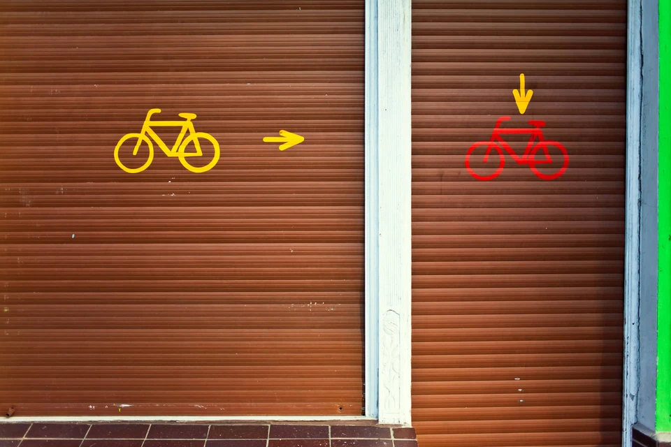 Юрист Машаров: хранение колясок и велосипедов в подъездах грозит штрафом