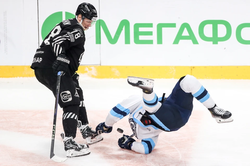 Гол капитана «Трактора» Александра Кадейкина принес «Трактору» победу в домашнем матче с «Сибирью». Фото: ХК «Трактор»