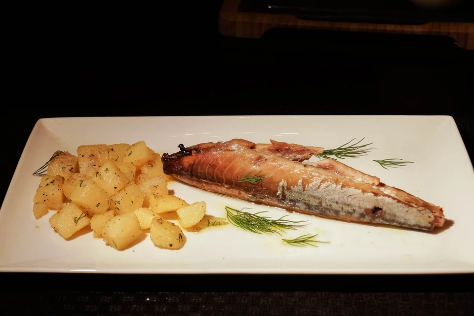 Специалисты рекомендуют есть зимой рыбу.