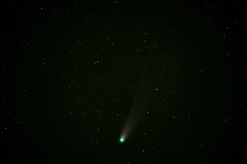 Комета C/2025 A6 (Lemmon) в небе над Пермью. Фото: Александр Чазов.