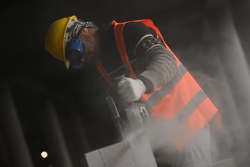 В Новосибирской области резко вырос спрос на вахтовиков.