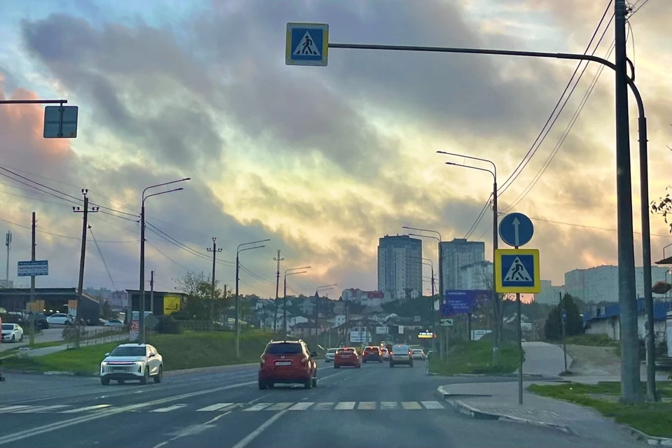 Горожане сообщали, где надо почистить ливневки.